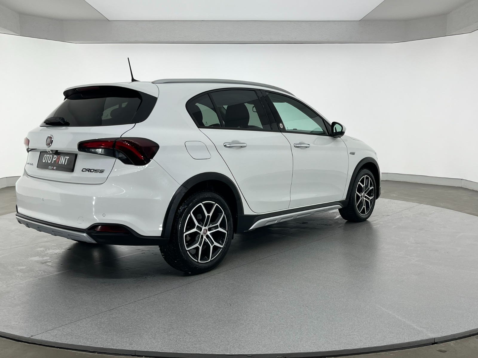 Fiat Egea Cross 1.6 MultiJet Lounge DCT - 2023 - Detay