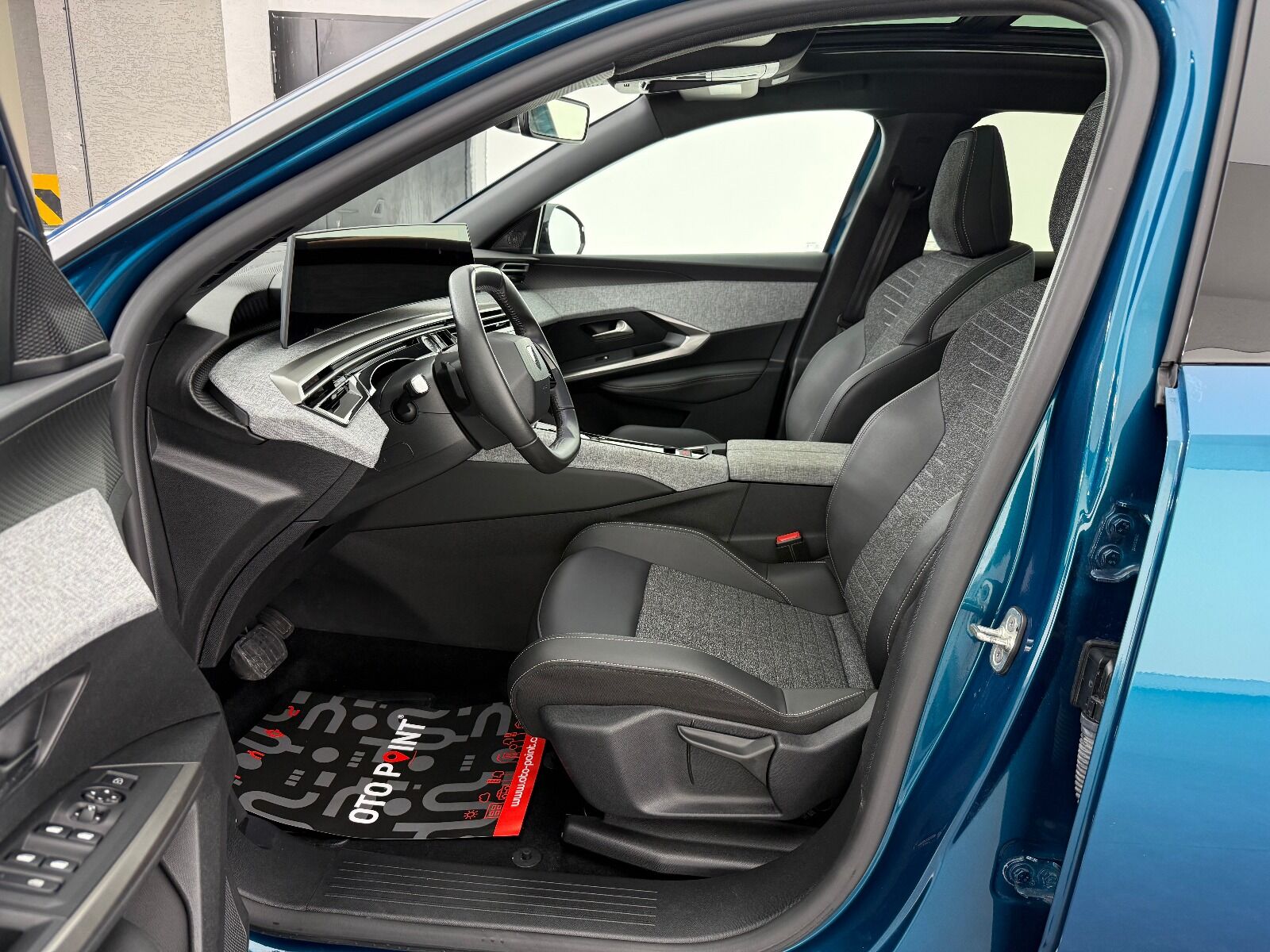 Peugeot 3008 1.2 Hybrid Allure e-DCS6 - 2025 - Detay