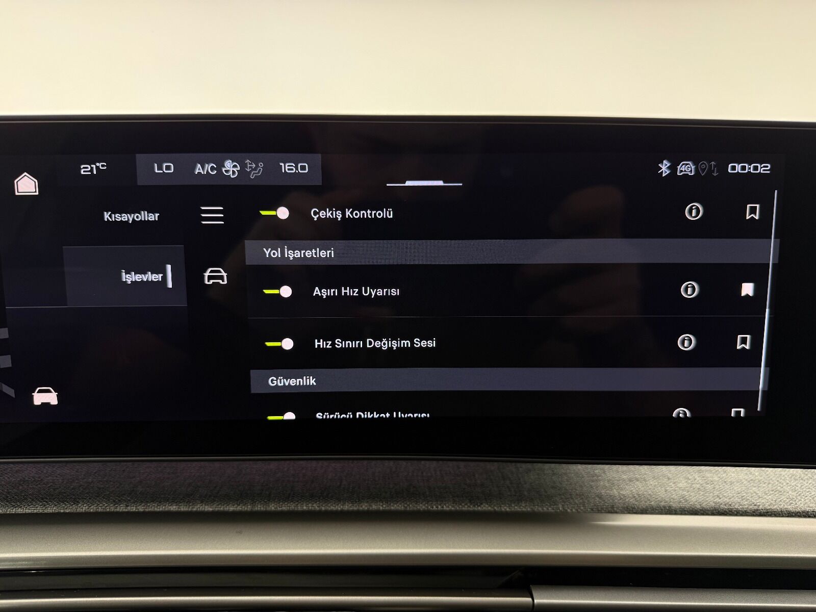 Peugeot 3008 1.2 Hybrid Allure e-DCS6 - 2025 - Detay