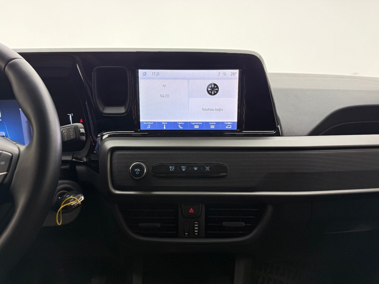 Ford Tourneo Courier 1.5L EcoBlue Deluxe - 2024 - Detay