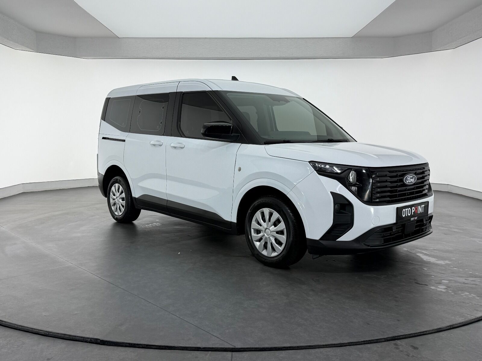 Ford Tourneo Courier 1.5L EcoBlue Deluxe - 2024 - Detay