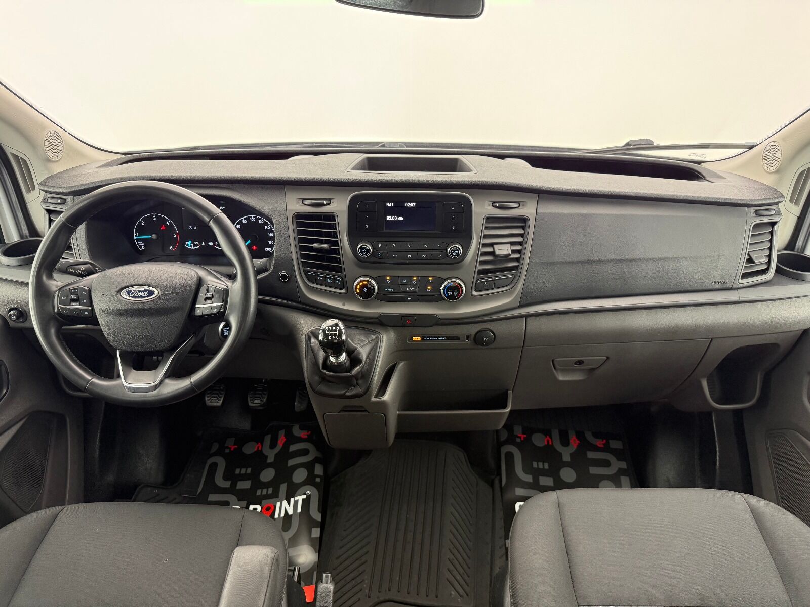 Ford Transit 2.0 EcoBlue 440 E Deluxe UPG - 2023 - Detay