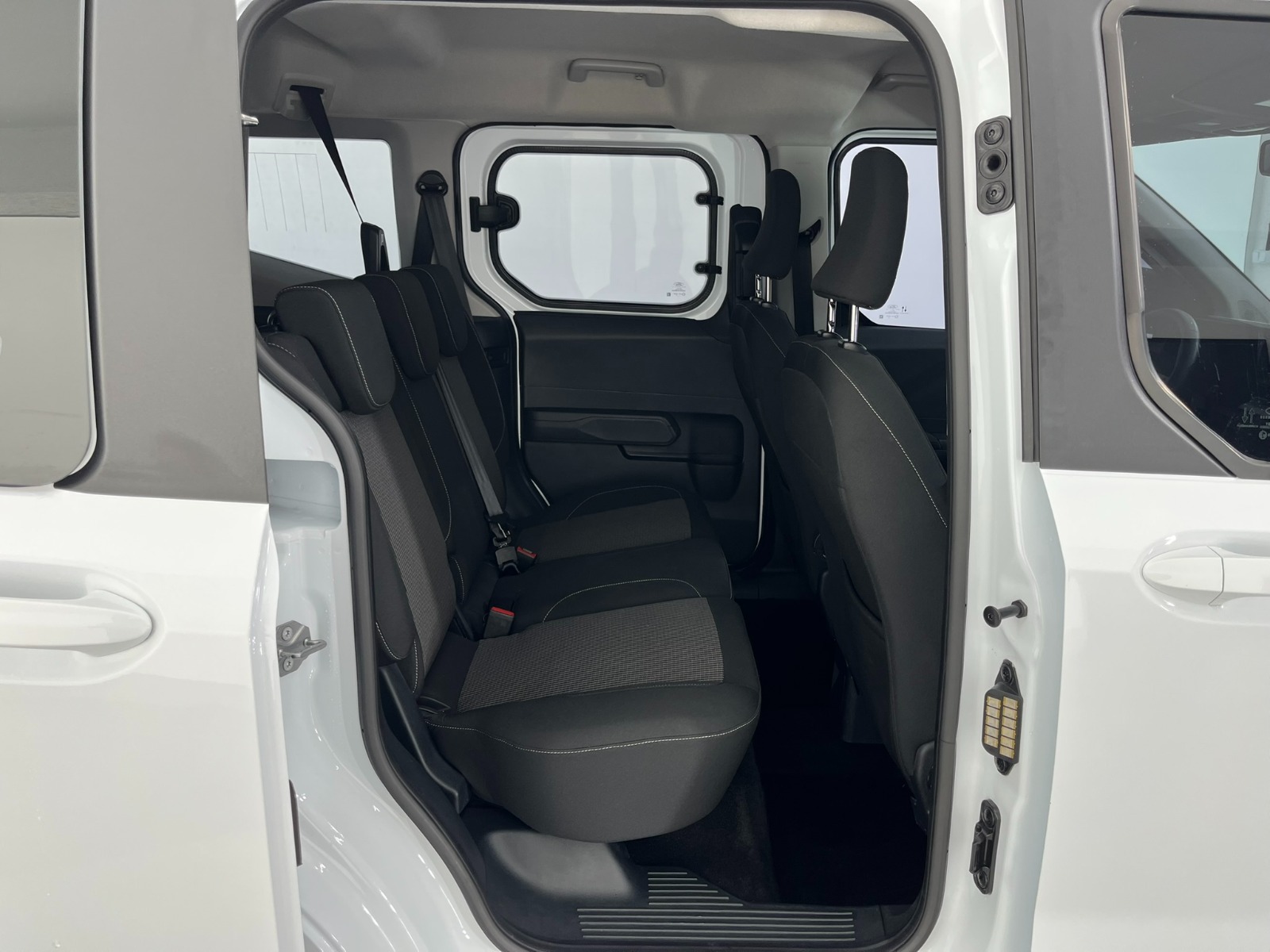 Ford Tourneo Courier Kombi 1.5 EcoBlue Deluxe - 2024 - Detay