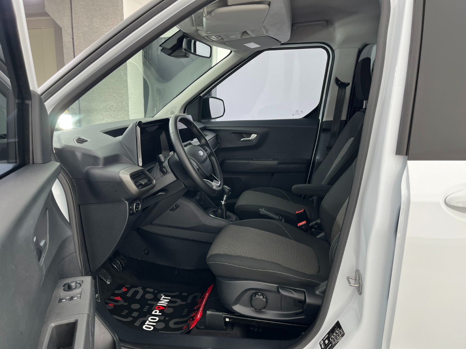 Ford Tourneo Courier Kombi 1.5 EcoBlue Deluxe - 2024 - Detay