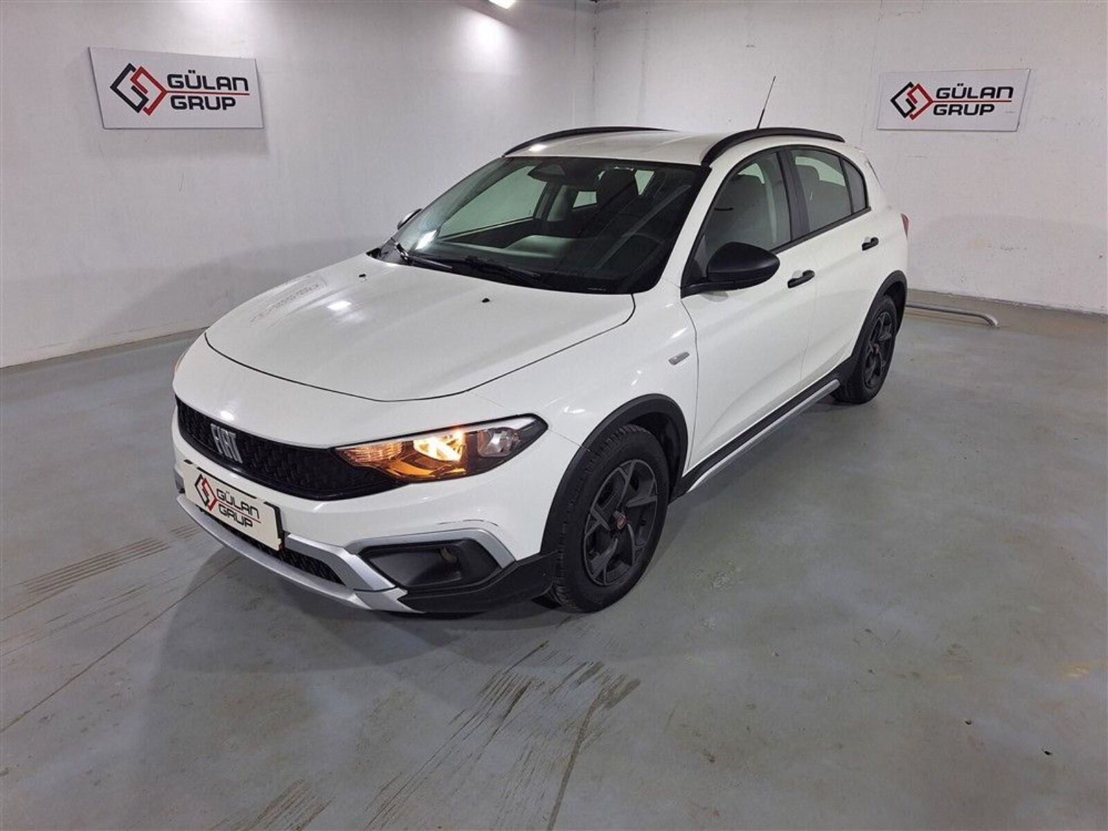 OTONOVADAN 2024 Fiat Egea Cross 1.6Multijet STREET TRCTN+GSR DCT