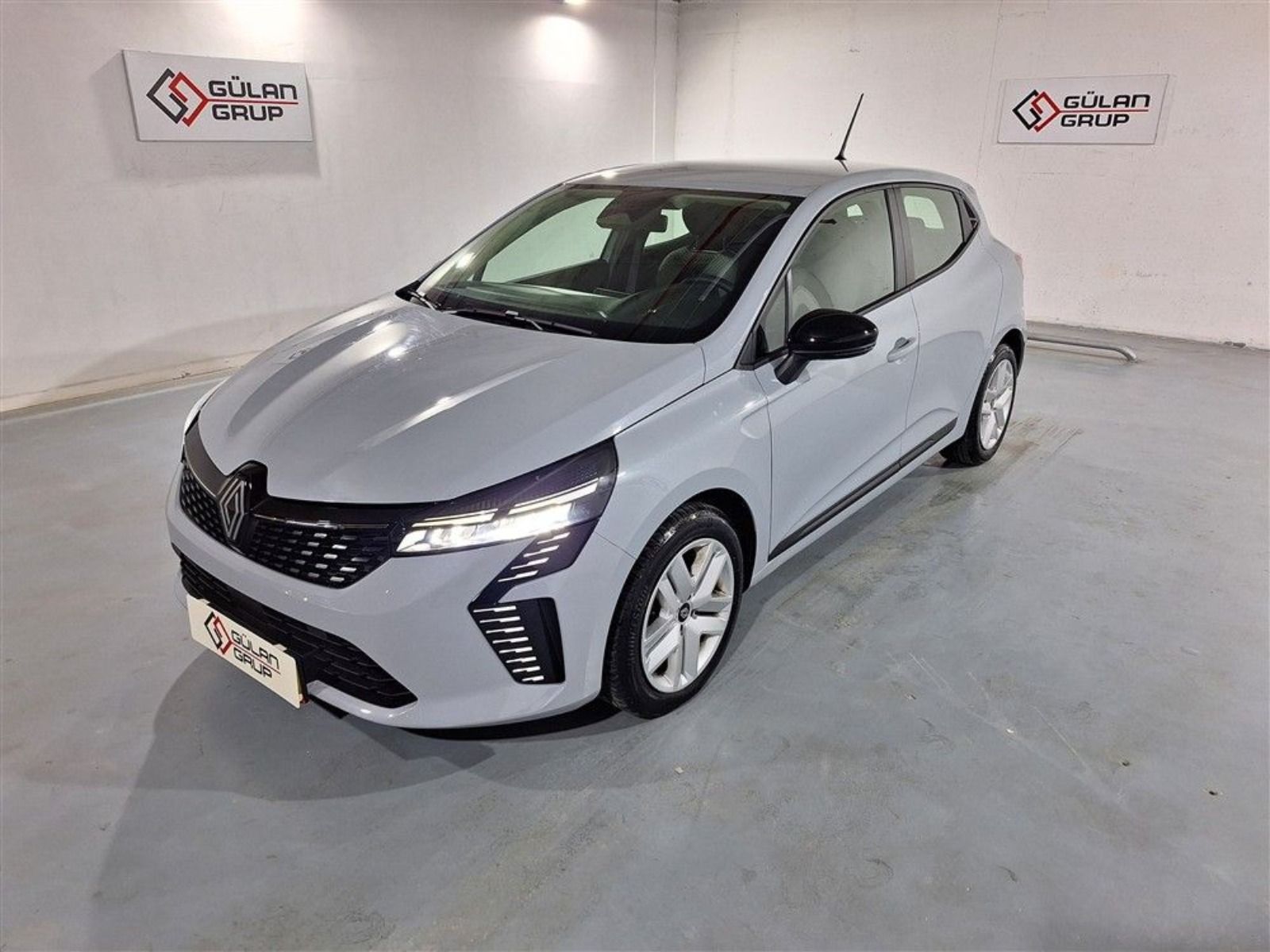 GÜLAN 2.EL - 2026 RENAULT CLİO 1.0 TCE EVOLUTİON X-TRONİC %20KDV