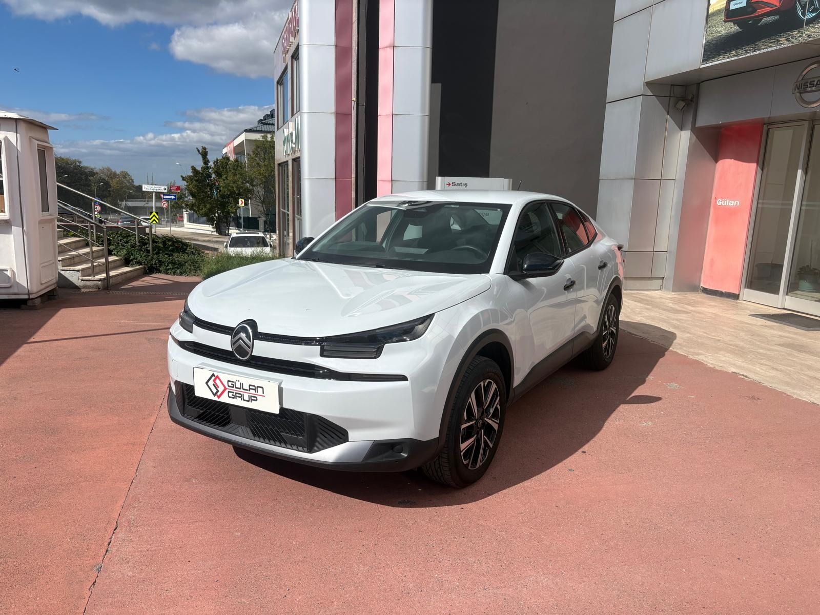 NİSSAN GÜLAN'DAN 2025 CITROEN C4X 1.2 PURETECH YOU BOYASIZ