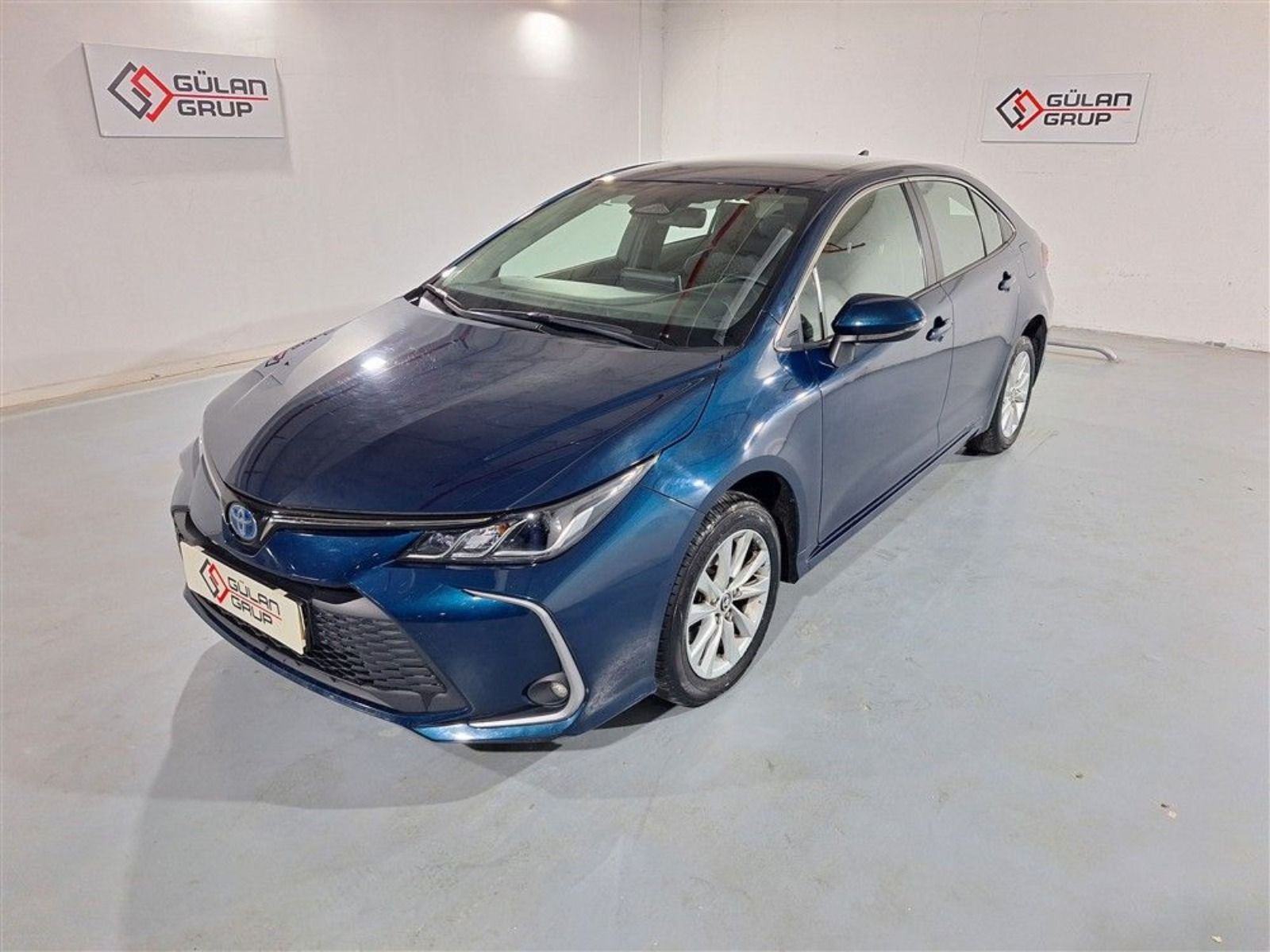 GÜLAN 2.EL - 2025 TOYOTA COROLLA 1.8 HYBRİD DREAM