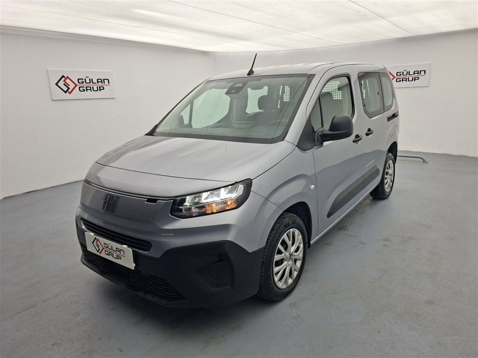 OTONOVA'DAN 2025 MODEL FİAT DOBLO 1.5BLUE HDI EASY 22 BİN KM