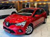2022 Benzin Manuel Renault Clio Kırmızı Polat Araç Dizayn Otomotiv İnşaat Sanayi Ve Ticaret Limited Şirketi
