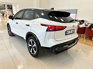2022 MHEV Otomatik Nissan Qashqai Beyaz Borovalı