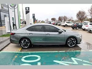 2025 Elektrik Otomatik Skoda Superb Gri Asal