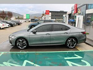 2025 Elektrik Otomatik Skoda Superb Gri Asal