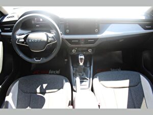 2025 Benzin Otomatik Skoda Kamiq Siyah Asal