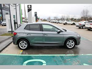 2025 Benzin Otomatik Skoda Fabia Gri Asal