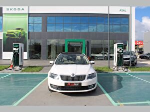 2015 Dizel Otomatik Skoda Octavia Beyaz Asal