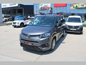 Toyota Proace City Kombi Kombi 1.5 D Dream Otomatik