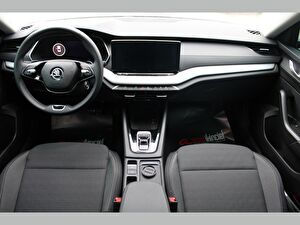 2024 MHEV Otomatik Skoda Octavia Gri Asal