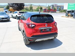 2018 Benzin Otomatik Renault Captur Kırmızı Asal