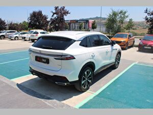 2024 Benzin Otomatik MG HS Beyaz Asal