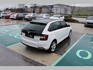 2016 Dizel Otomatik Skoda Rapid Beyaz Asal