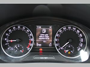 2016 Dizel Otomatik Skoda Rapid Beyaz Asal