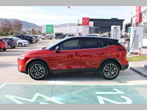 2024 Hybrid Otomatik Nissan Qashqai Kırmızı Asal