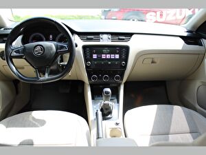 2019 Dizel Otomatik Skoda Octavia Beyaz Asal