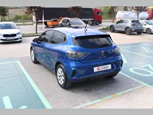 2024 Benzin Otomatik Renault Clio Mavi Asal