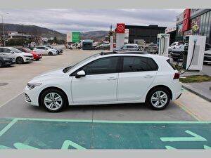 2022 MHEV Otomatik Volkswagen Golf Beyaz Asal