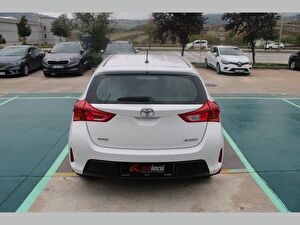 2015 Benzin Manuel Toyota Auris Beyaz Asal