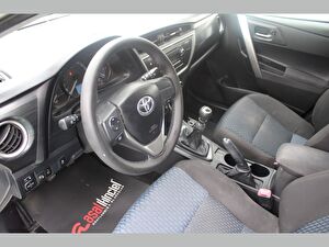 2015 Benzin Manuel Toyota Auris Beyaz Asal
