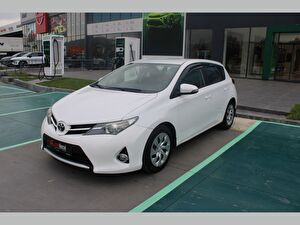 Toyota Auris Hatchback/5 1.33 Life