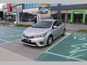 Toyota Corolla Sedan Sedan 1.4 D-4D Active M/M