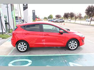 2017 Benzin Manuel Ford Fiesta Kırmızı Asal