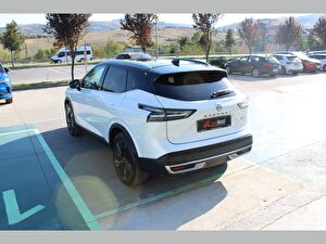 2025 Hybrid Otomatik Nissan Qashqai Beyaz Asal