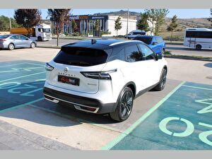 2025 Hybrid Otomatik Nissan Qashqai Beyaz Asal