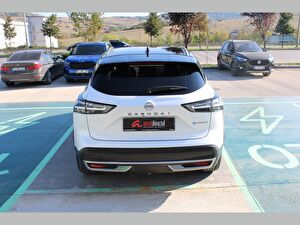 2025 Hybrid Otomatik Nissan Qashqai Beyaz Asal