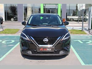 2022 MHEV Otomatik Nissan Qashqai Siyah Asal