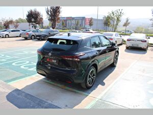 2022 MHEV Otomatik Nissan Qashqai Siyah Asal