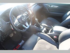 2020 Dizel Otomatik Nissan Qashqai Kırmızı Asal