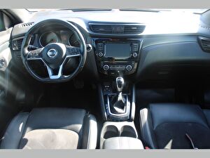 2020 Dizel Otomatik Nissan Qashqai Kırmızı Asal