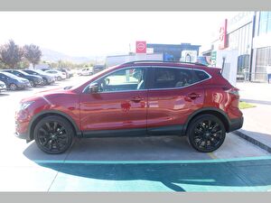 2020 Dizel Otomatik Nissan Qashqai Kırmızı Asal