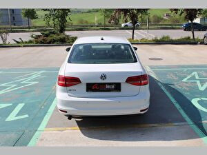 2015 Benzin Otomatik Volkswagen Jetta Beyaz Asal