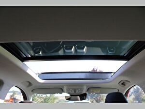 2025 Benzin Otomatik MG ZS Kırmızı Asal