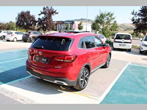 2025 Benzin Otomatik MG ZS Kırmızı Asal