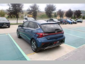 2025 Benzin Otomatik Hyundai i20 Mavi Asal