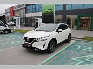 Nissan Qashqai SUV 1.3 DIG-T MHEV Skypack 4x2 CVT