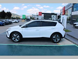 2022 Benzin Otomatik Hyundai Bayon Beyaz Asal