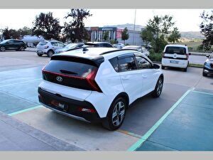 2022 Benzin Otomatik Hyundai Bayon Beyaz Asal